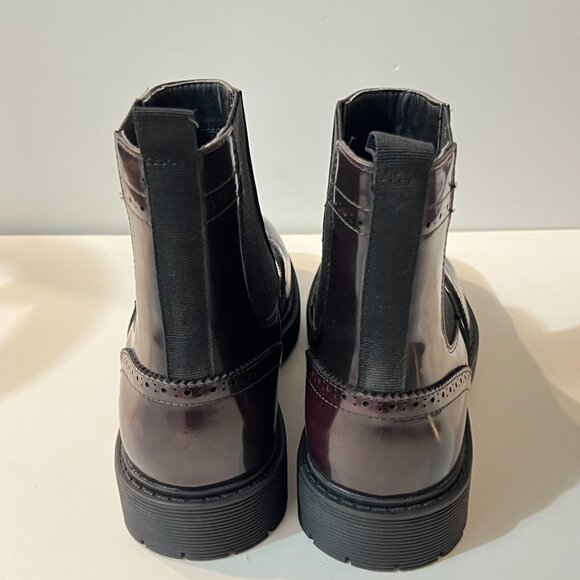 Call It Spring Highland Chunky Chelsea Boots - Picture 4 of 7